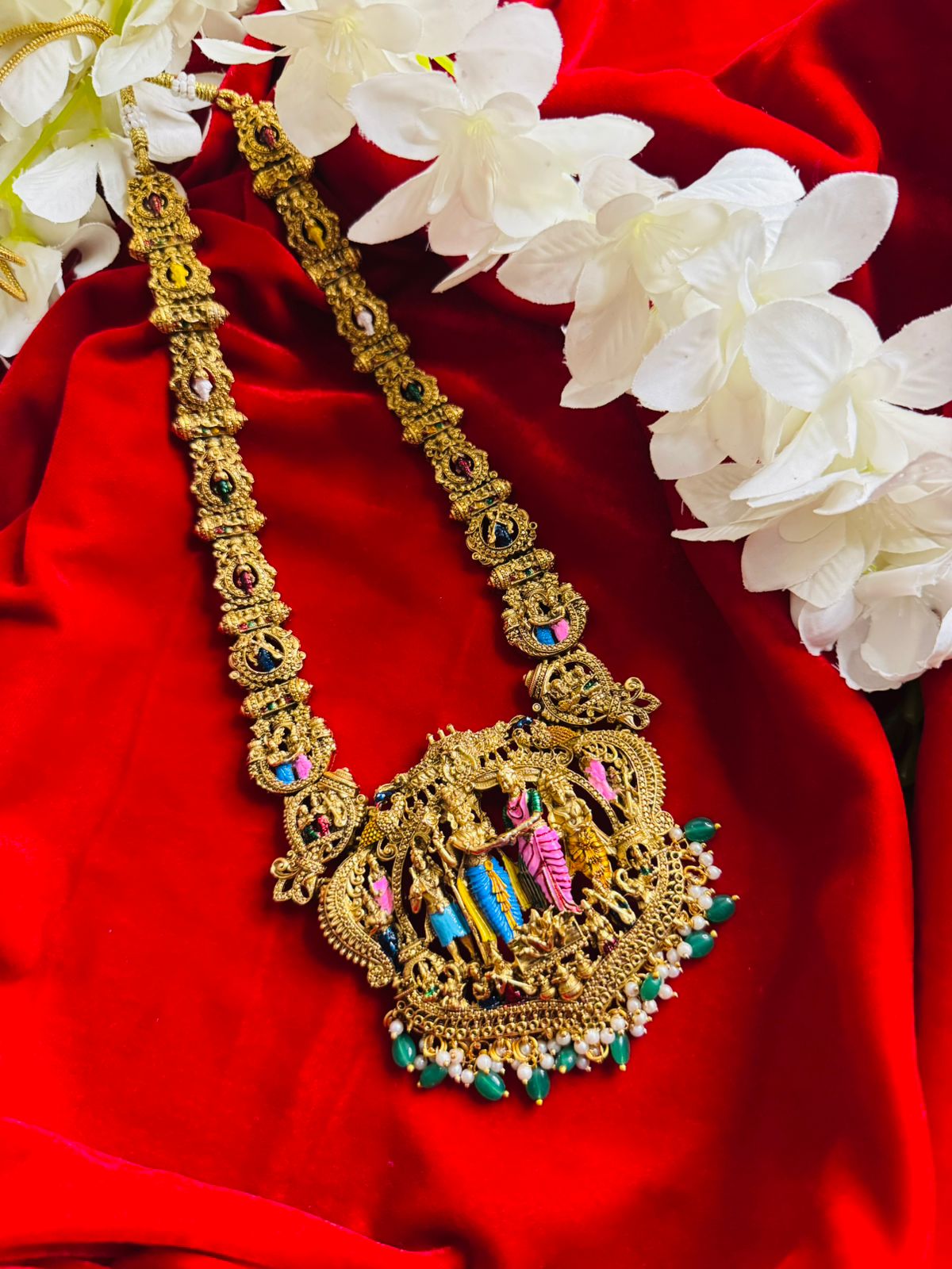 Srinivasa gold bridal set