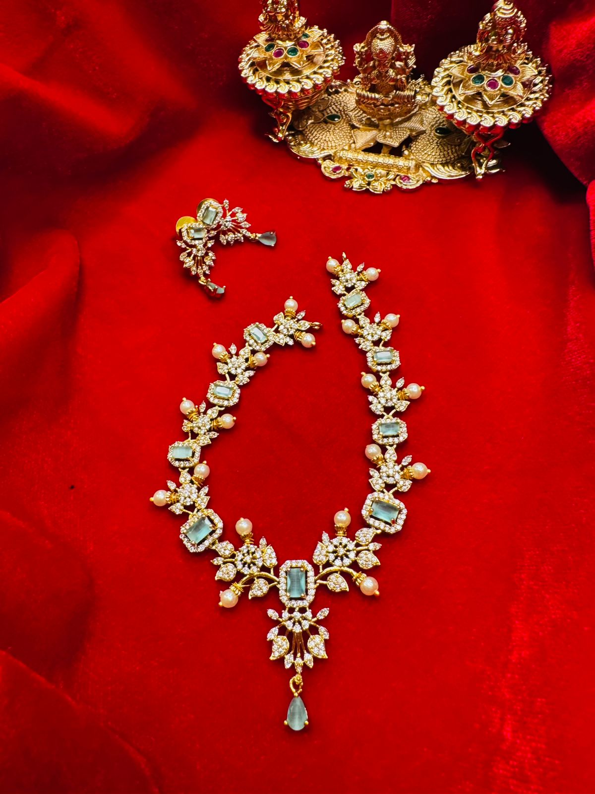 Victoria’s Diamond set